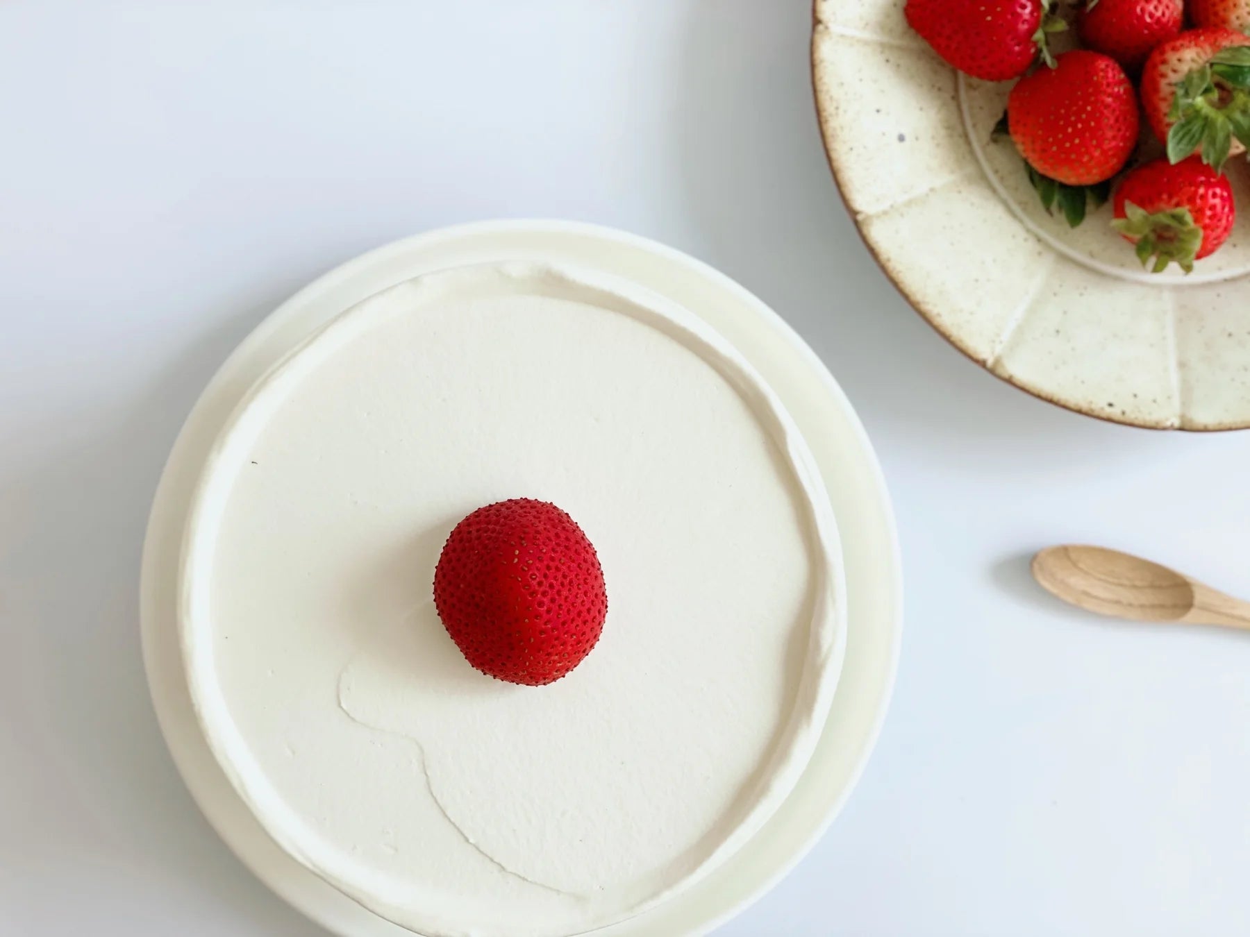 Strawberry Cake | 草莓戚風